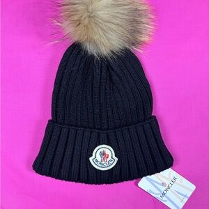 Moncler Black Women’s Beanie with Fur Pom-Pom